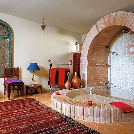 Serola Hotel 3*